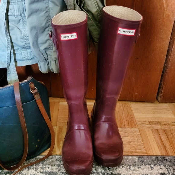 Meet your Posher, Stephanie - Picture 2 of 10